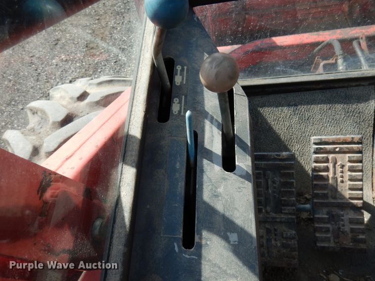 image for item HR9083 Versatile 276  4WD bi-directional tractor