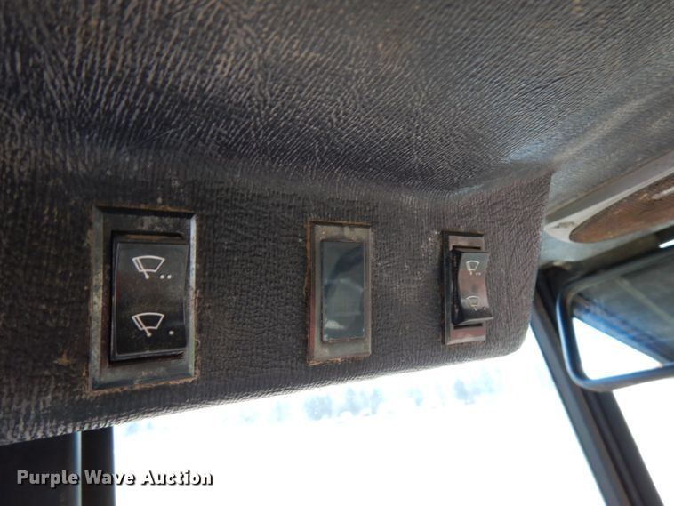 image for item HR9083 Versatile 276  4WD bi-directional tractor