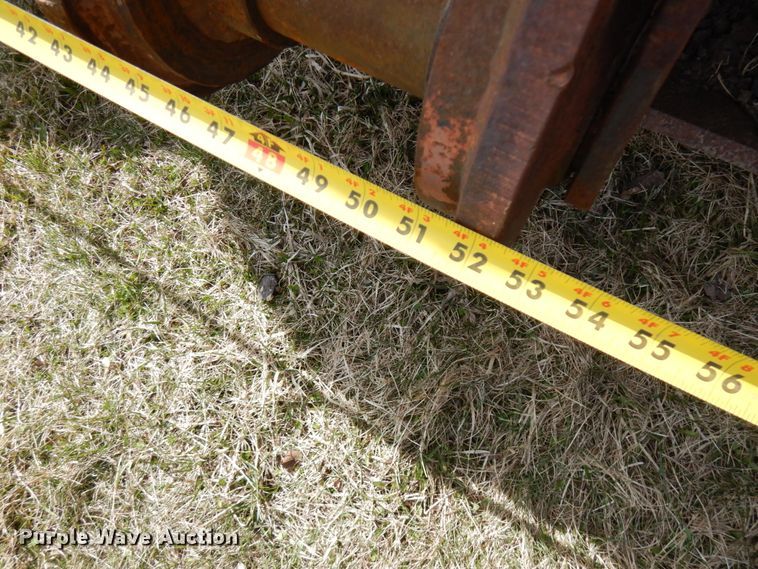 image for item HR9085 Jones 121"W bucket