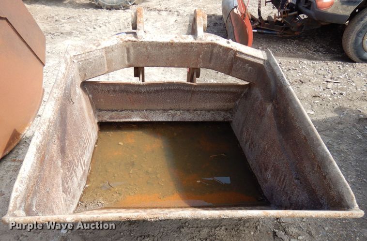 image for item HR9094 EBI 48"W excavator bucket