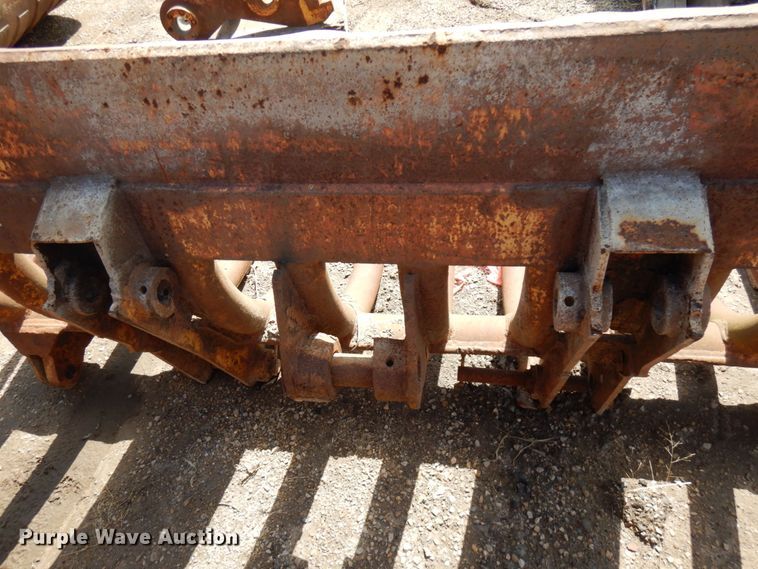 image for item HR9100 92"W rock bucket