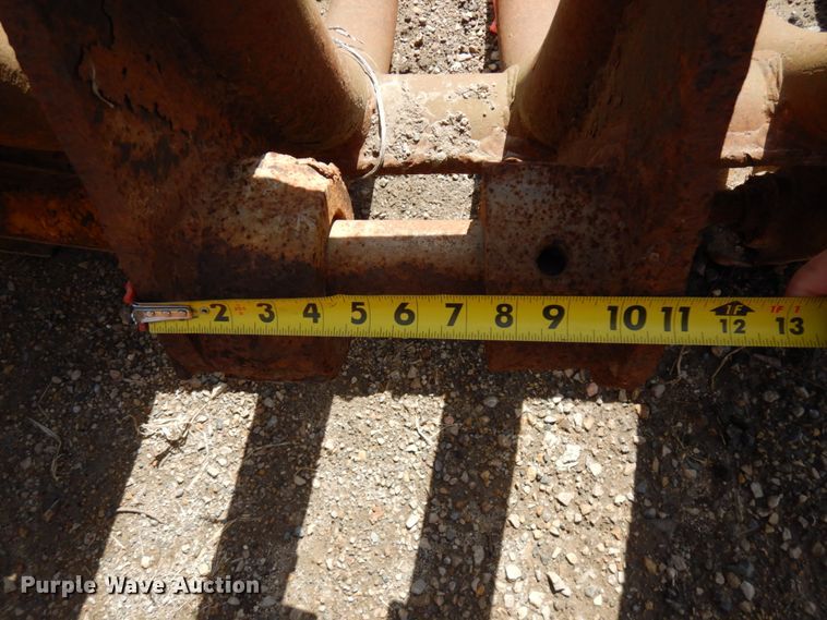 image for item HR9100 92"W rock bucket