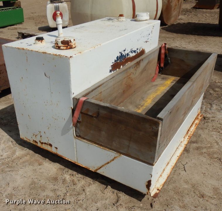 image for item HR9106 L-shaped fuel tank