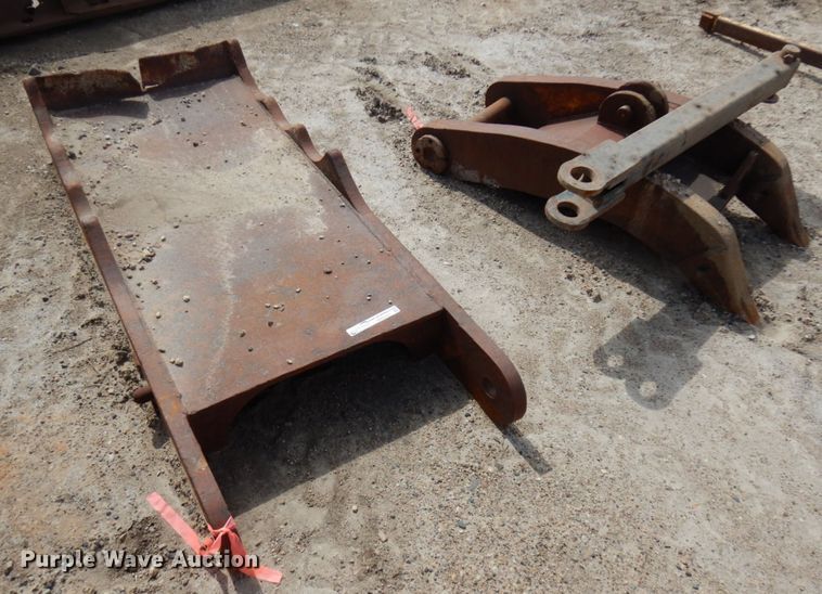 image for item HR9107 (2) excavator thumbs