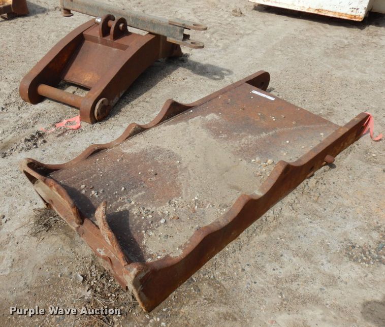 image for item HR9107 (2) excavator thumbs