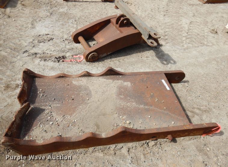 image for item HR9107 (2) excavator thumbs