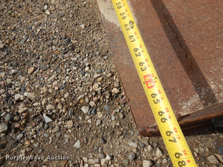 image for item HR9110 66"W skid steer bucket