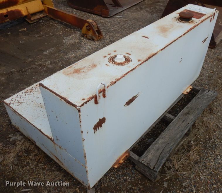 image for item HR9111 L-shaped fuel tank