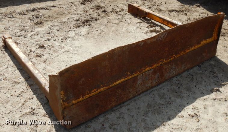 image for item HR9116 60"W blade