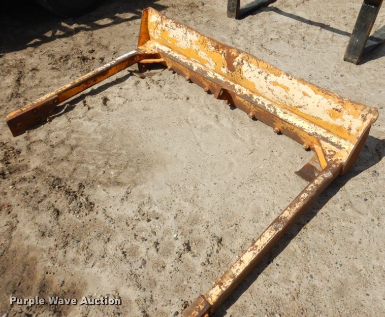 image for item HR9116 60"W blade