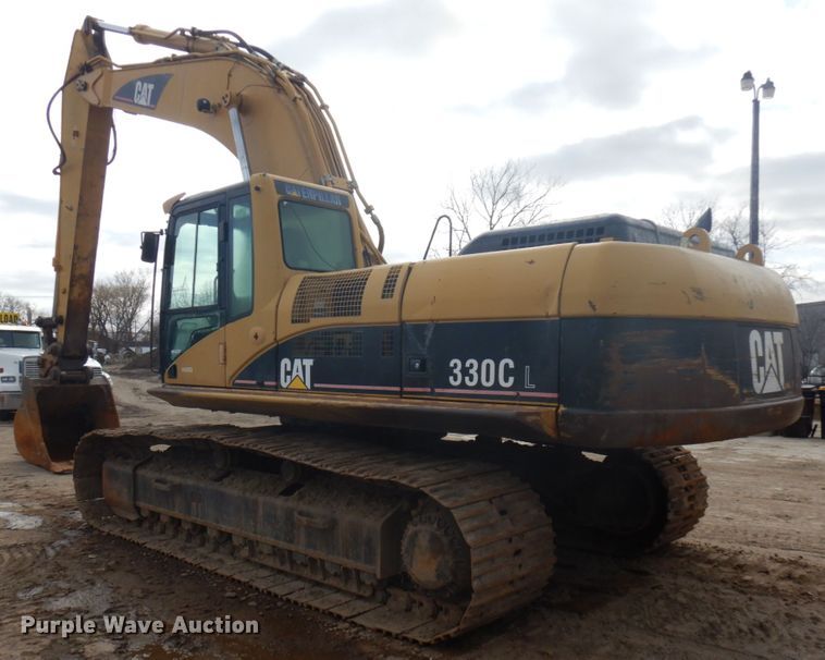 image for item HR9122 2002 Caterpillar 330C L  excavator