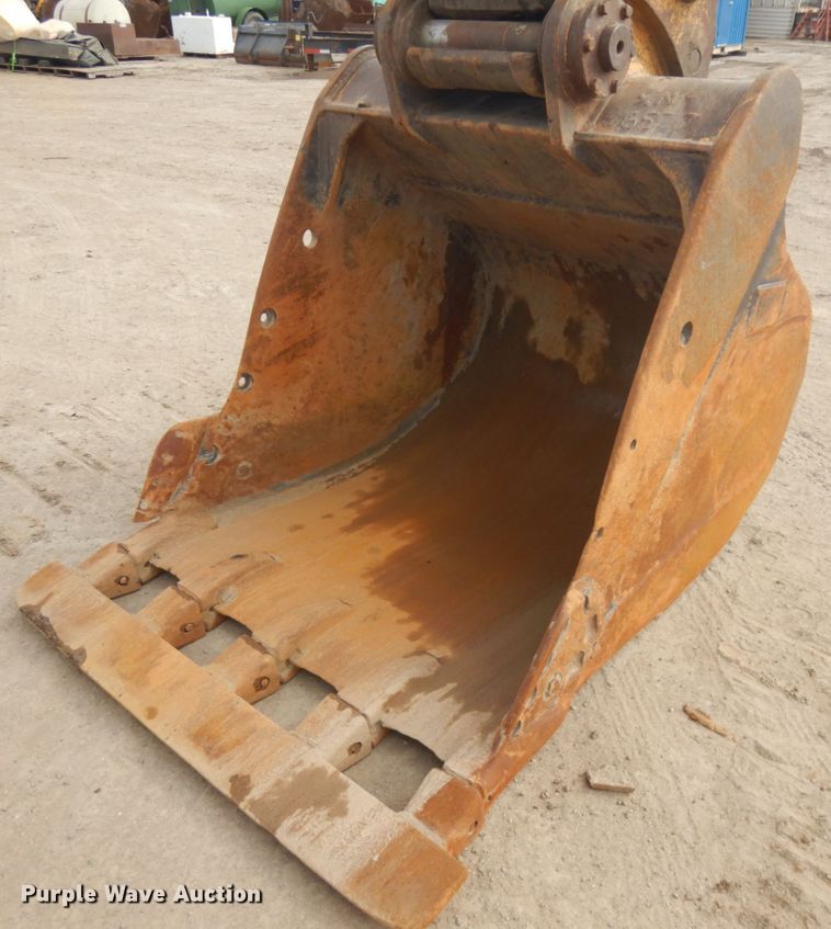 image for item HR9122 2002 Caterpillar 330C L  excavator