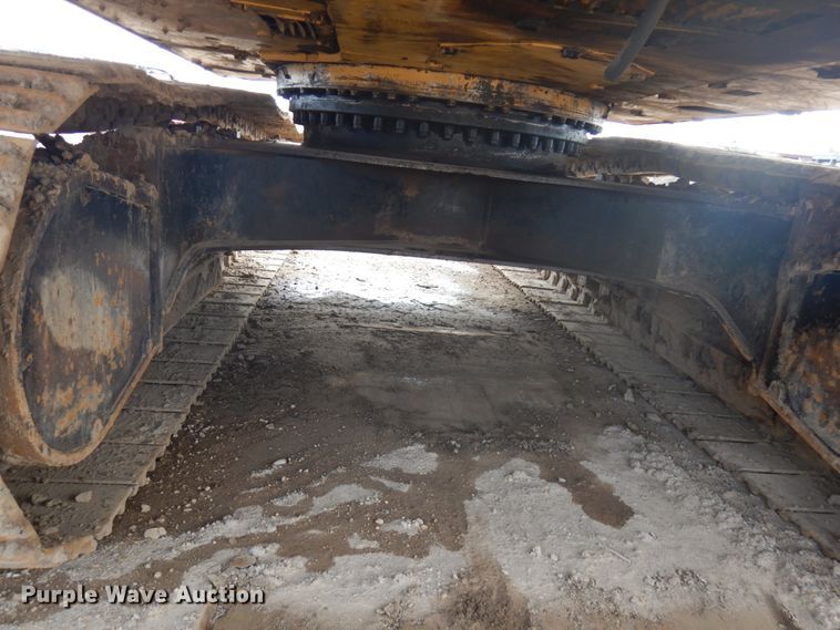 image for item HR9122 2002 Caterpillar 330C L  excavator