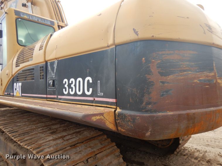 image for item HR9122 2002 Caterpillar 330C L  excavator