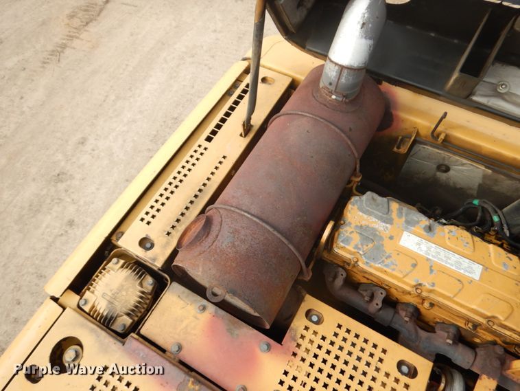 image for item HR9122 2002 Caterpillar 330C L  excavator