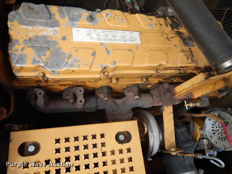 image for item HR9122 2002 Caterpillar 330C L  excavator