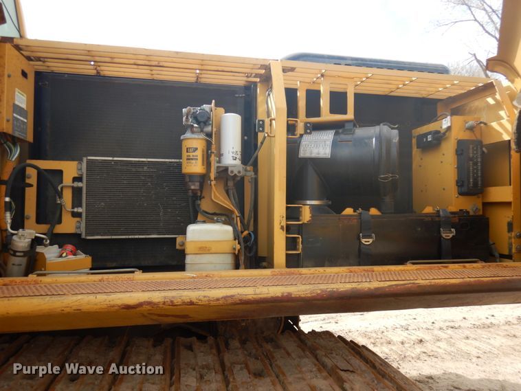 image for item HR9122 2002 Caterpillar 330C L  excavator