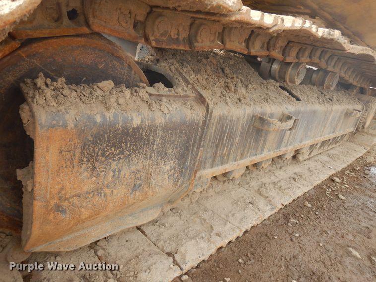 image for item HR9122 2002 Caterpillar 330C L  excavator