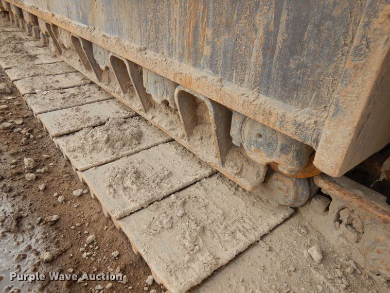 image for item HR9122 2002 Caterpillar 330C L  excavator