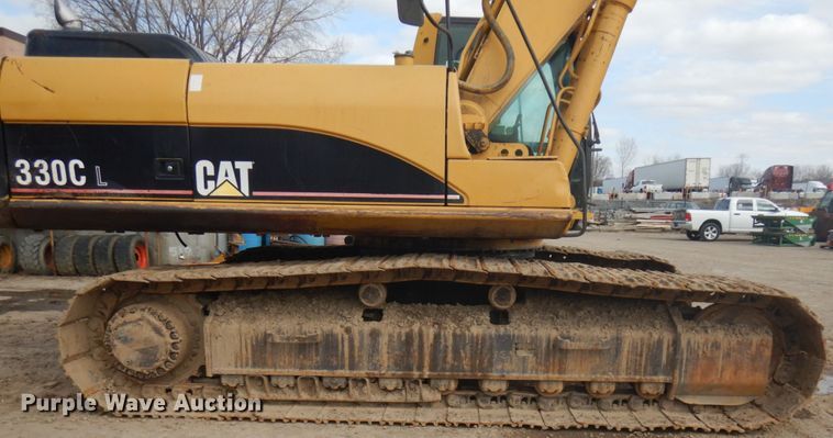 image for item HR9122 2002 Caterpillar 330C L  excavator