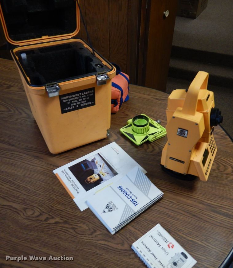 image for item HR9123 Spectra Physics Constructor DC600 total station