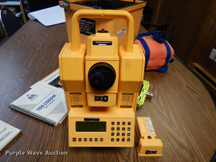 image for item HR9123 Spectra Physics Constructor DC600 total station