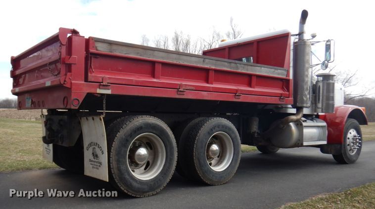 image for item HR9139 1992 Peterbilt 379  dump truck