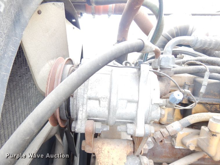 image for item HR9139 1992 Peterbilt 379  dump truck