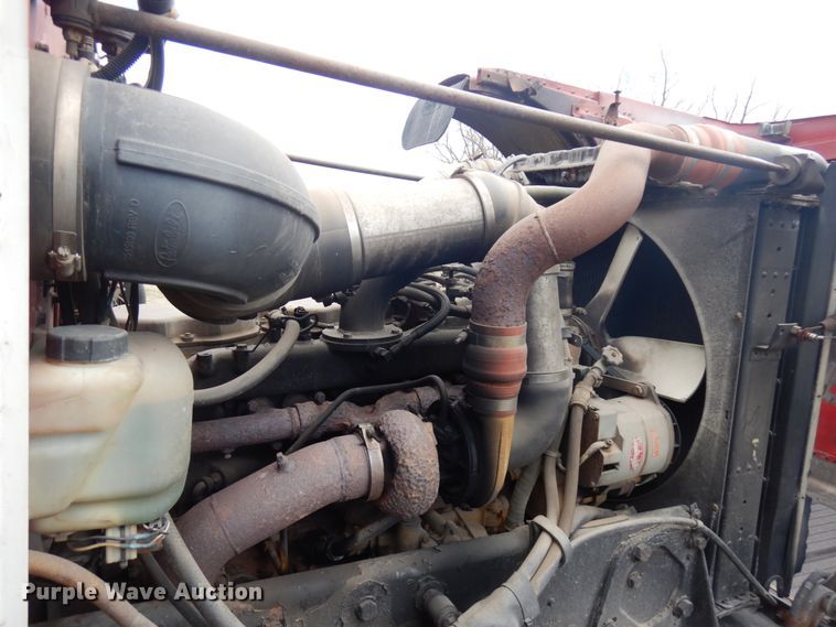 image for item HR9139 1992 Peterbilt 379  dump truck