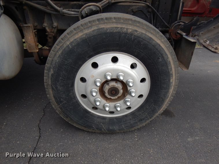 image for item HR9139 1992 Peterbilt 379  dump truck