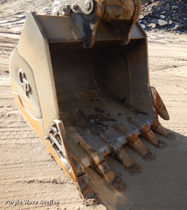 image for item HR9145 New Holland EC350  excavator