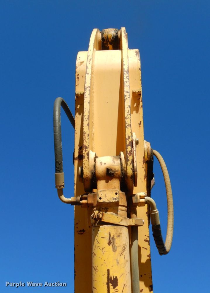 image for item HR9145 New Holland EC350  excavator