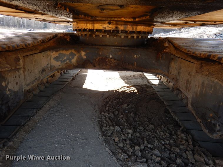 image for item HR9145 New Holland EC350  excavator