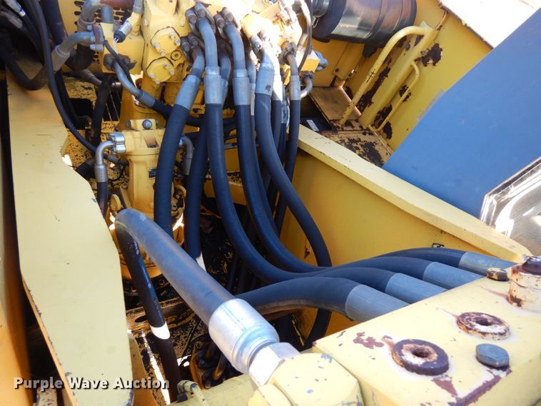 image for item HR9145 New Holland EC350  excavator