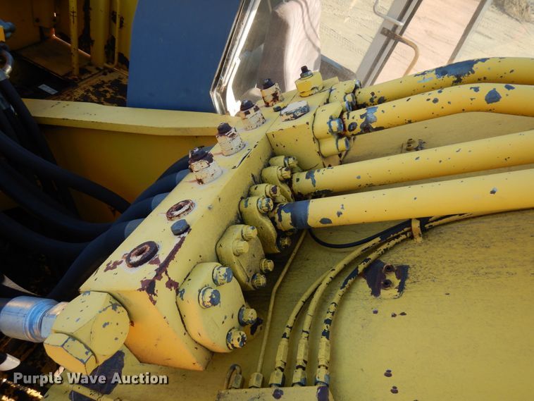 image for item HR9145 New Holland EC350  excavator