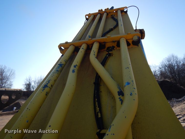 image for item HR9145 New Holland EC350  excavator