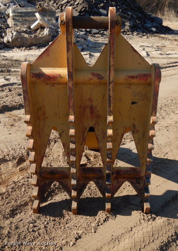 image for item HR9145 New Holland EC350  excavator