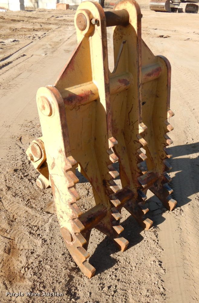 image for item HR9145 New Holland EC350  excavator