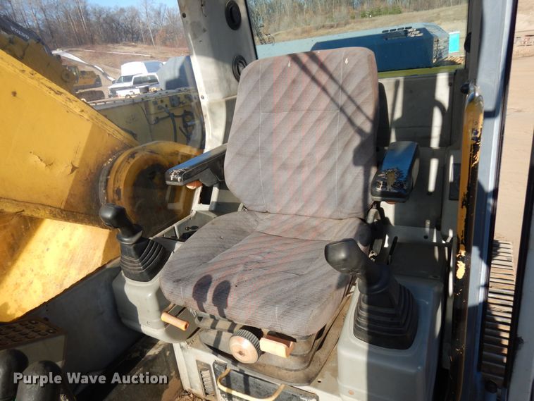 image for item HR9145 New Holland EC350  excavator