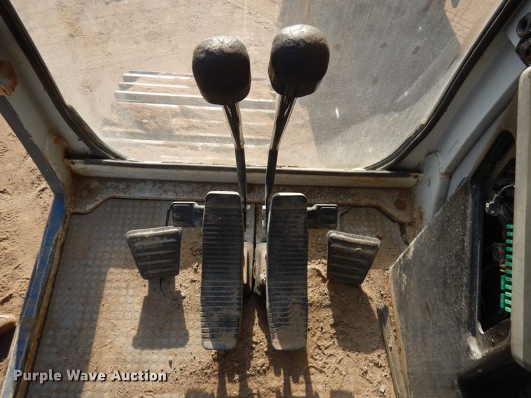 image for item HR9145 New Holland EC350  excavator