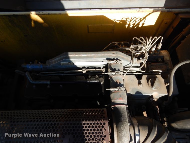 image for item HR9145 New Holland EC350  excavator