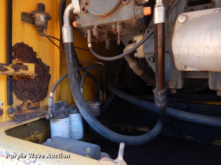 image for item HR9145 New Holland EC350  excavator