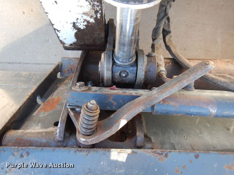 image for item HR9146 2007 Bobcat S330  skid steer loader