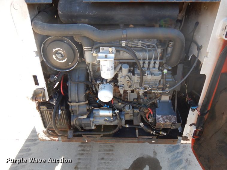 image for item HR9146 2007 Bobcat S330  skid steer loader