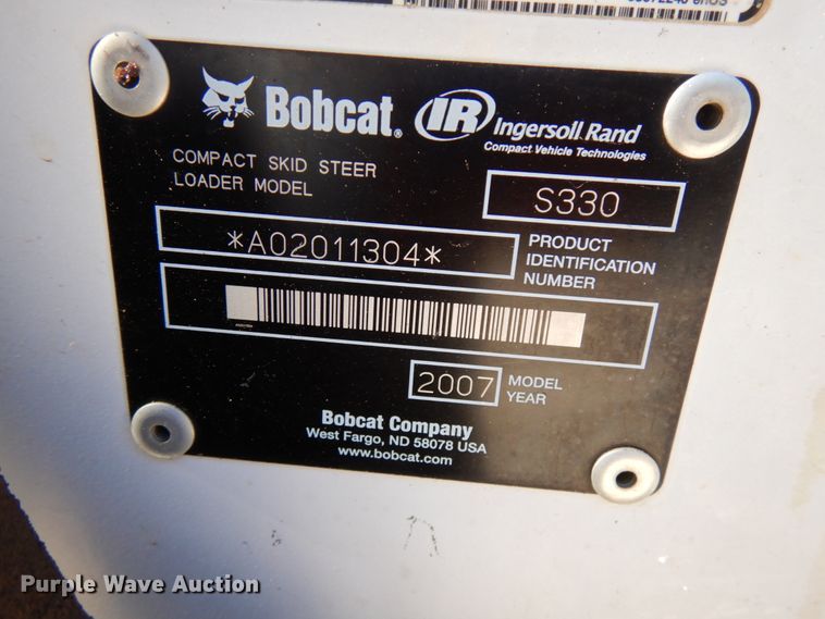 image for item HR9146 2007 Bobcat S330  skid steer loader