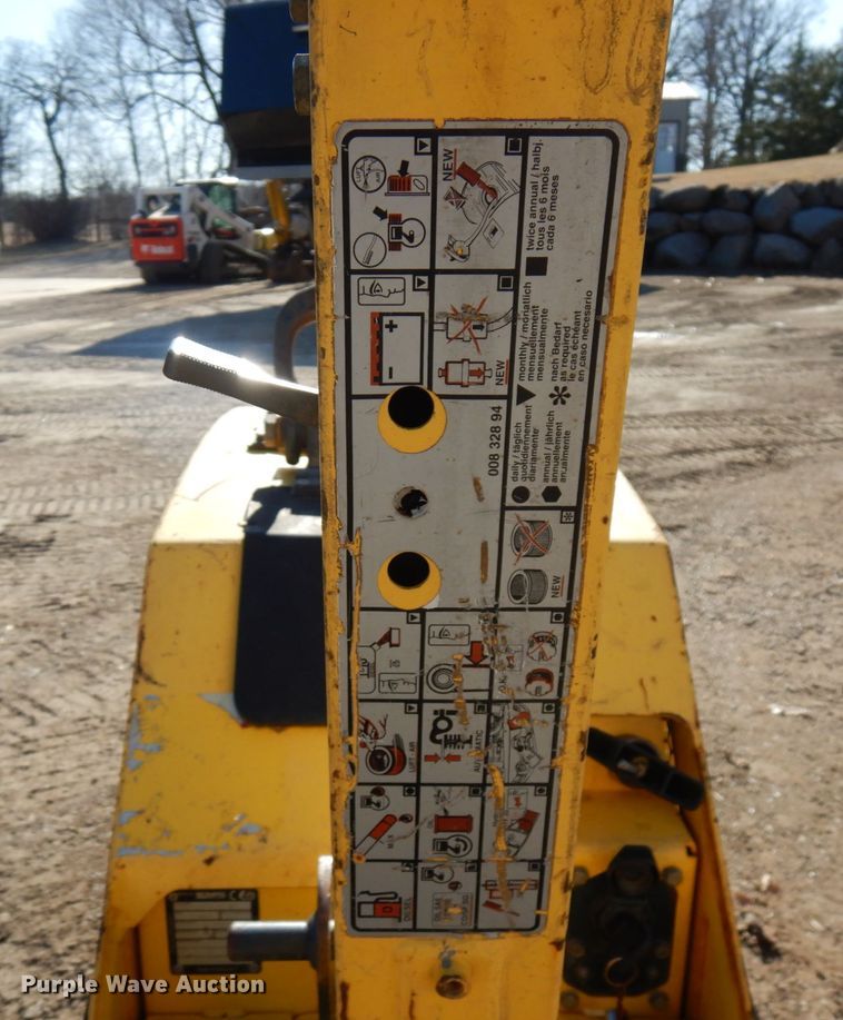 image for item HR9147 Bomag BPR 35/60 D  plate compactor