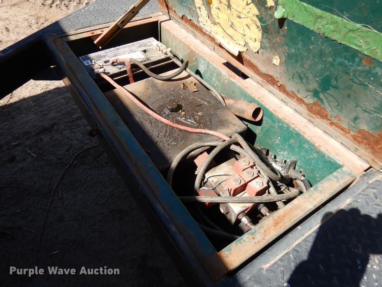 image for item HR9155 2002 Fost HD-1414  dump trailer