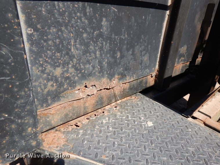 image for item HR9155 2002 Fost HD-1414  dump trailer