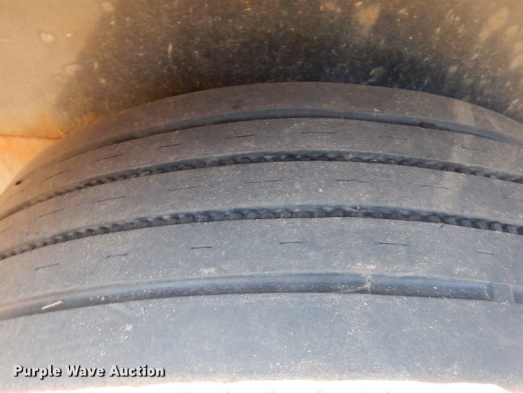 image for item HR9155 2002 Fost HD-1414  dump trailer