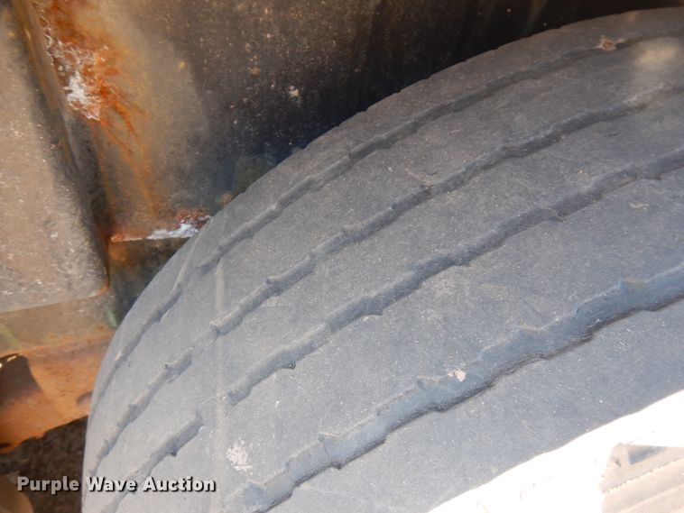 image for item HR9155 2002 Fost HD-1414  dump trailer